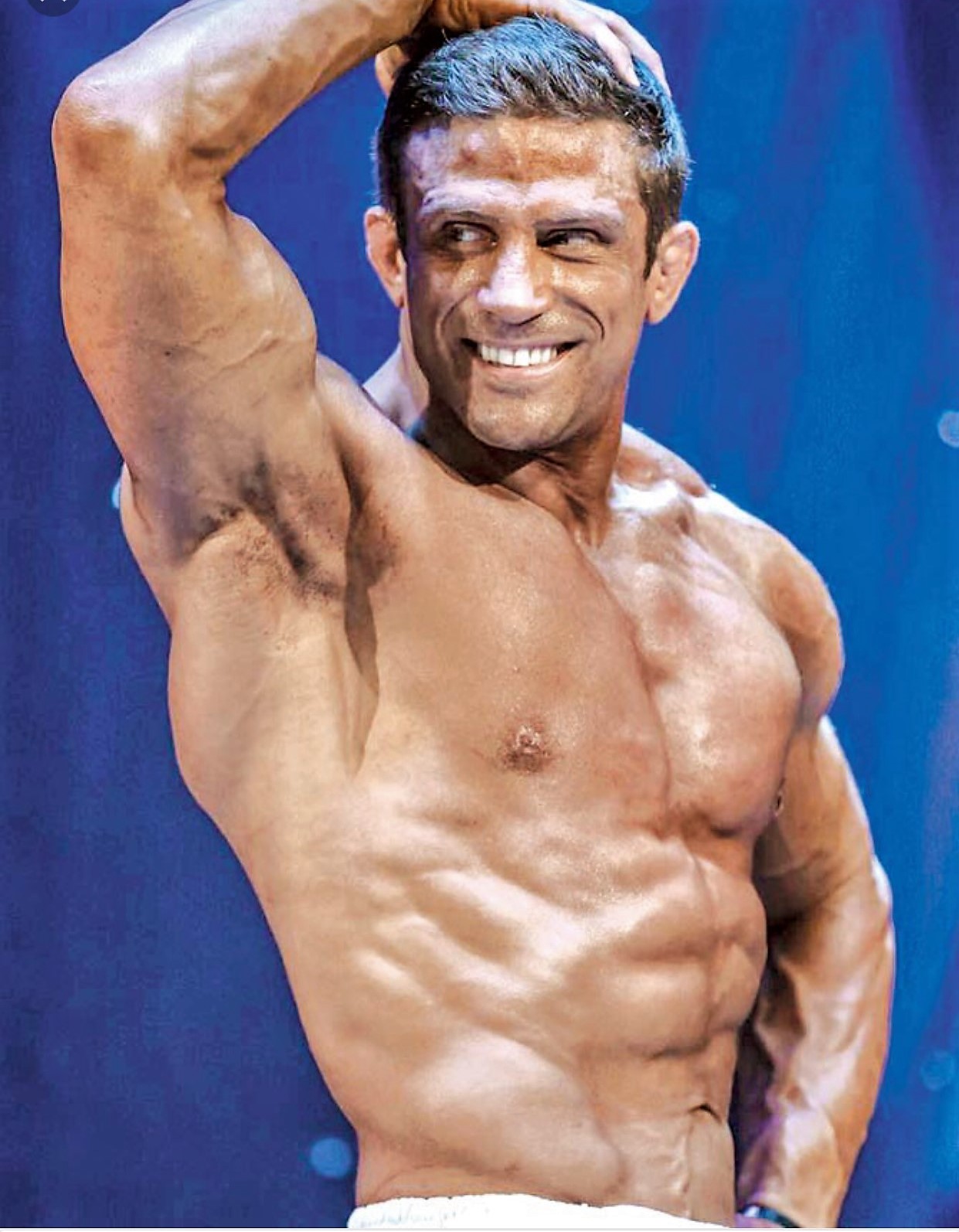 You can now hire Alex Reid by the hour... - THEGAYUK